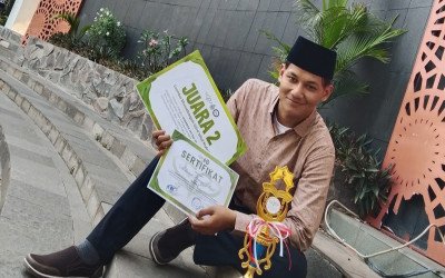 Berkat Dukungan Guru,Orang Tua serta Mendahulukan Khidmah Santri, Mohamad Itmamul Mujib Raih Juara 2 MQK Tafsir Jalalain Tingkat Nasional